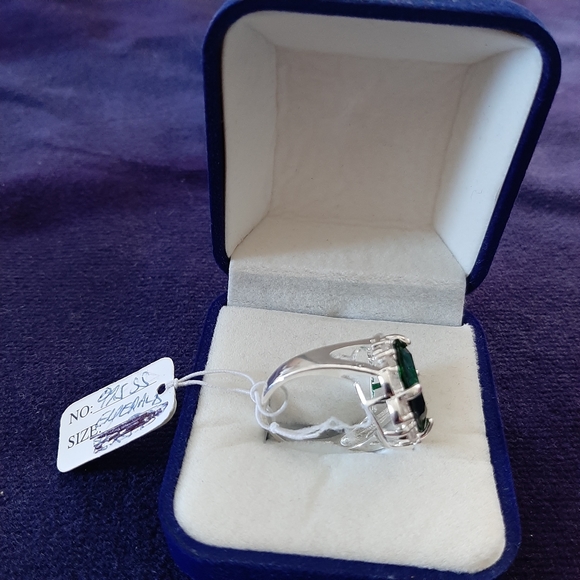 Ladies jewelry - Picture 2 of 8